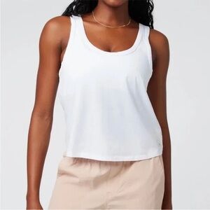 Vuori White Scoop Neck Tank Top (Sutton Tank) Large